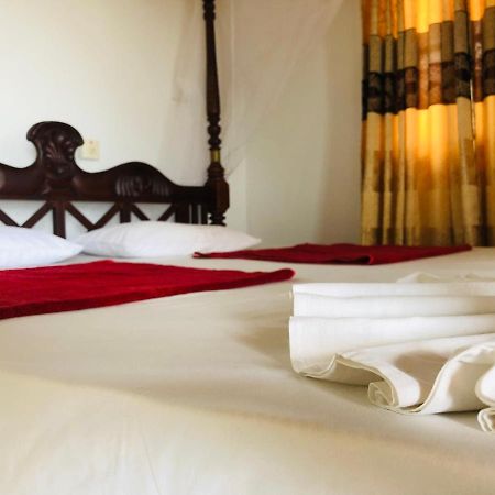 ウナワトゥナ Blue Sea View Bed & Breakfast エクステリア 写真