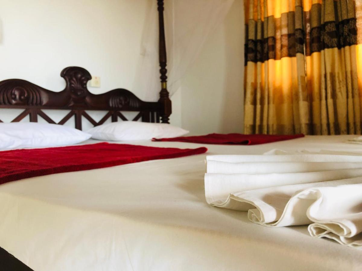 ウナワトゥナ Blue Sea View Bed & Breakfast エクステリア 写真
