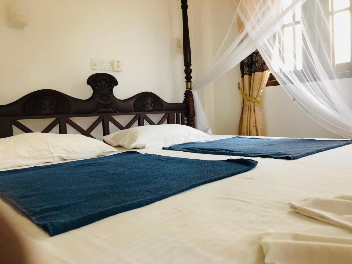 ウナワトゥナ Blue Sea View Bed & Breakfast エクステリア 写真