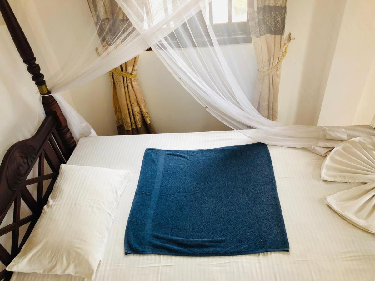 ウナワトゥナ Blue Sea View Bed & Breakfast エクステリア 写真