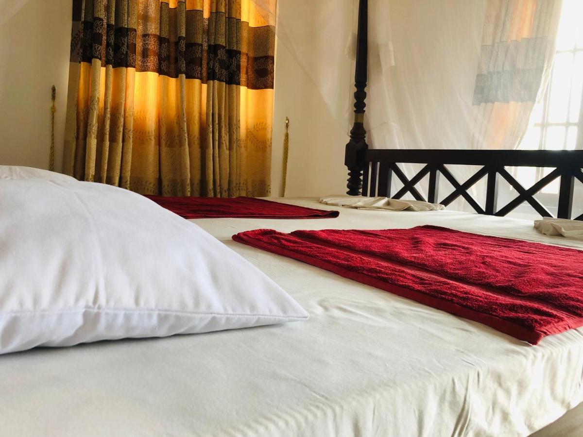 ウナワトゥナ Blue Sea View Bed & Breakfast エクステリア 写真
